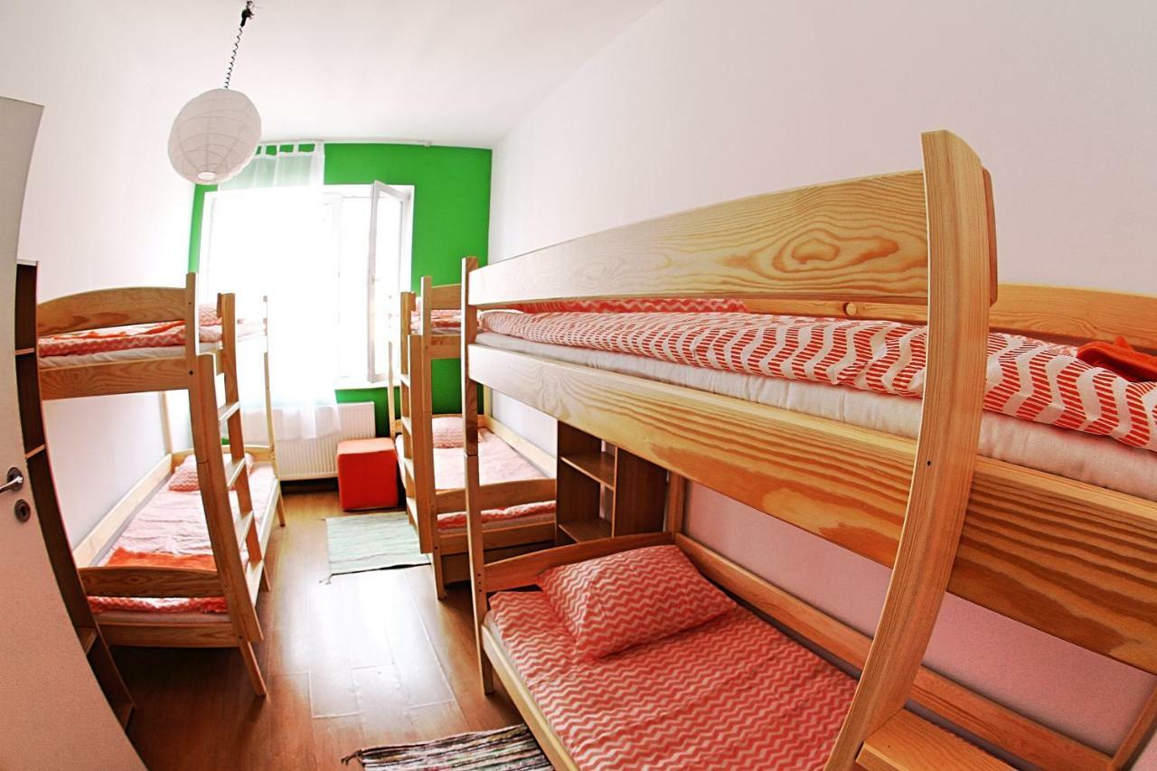 Hostel 18/12