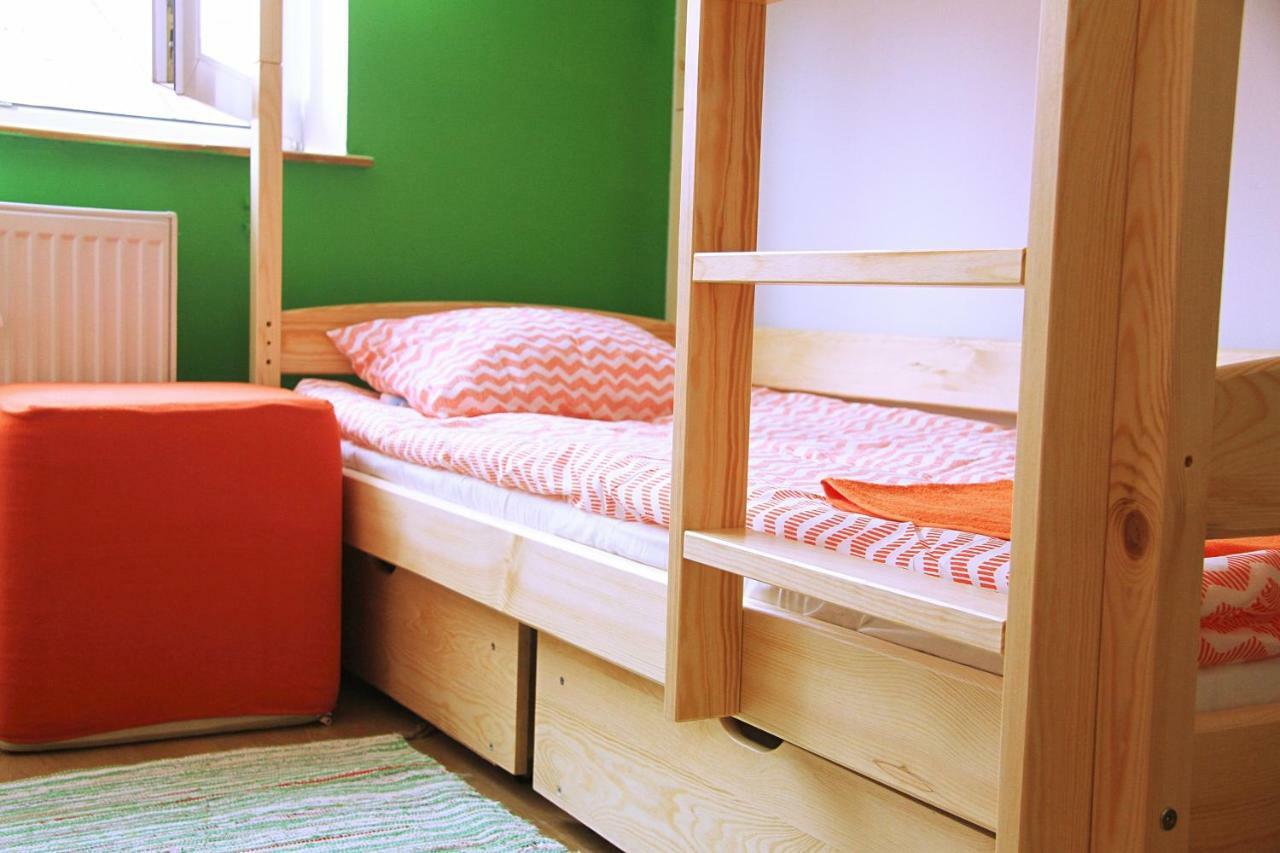 Hostel 18/12 *