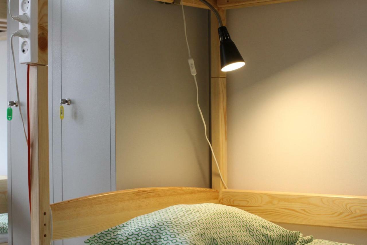 18/12 Hostel *